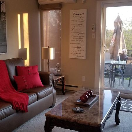 2 Bedroom Condo In Pedestrian Village By Amazing Property Rentals Mont-Tremblant Exterior photo